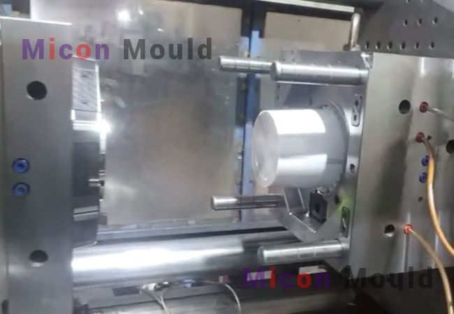 bucket mould
